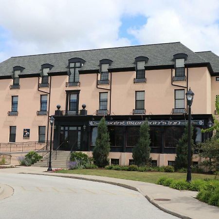 Saint Brendan'S Inn Green Bay Bagian luar foto
