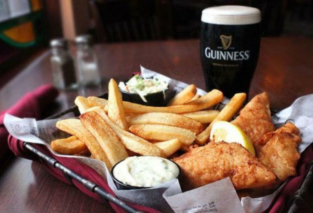 Saint Brendan'S Inn Green Bay Bagian luar foto